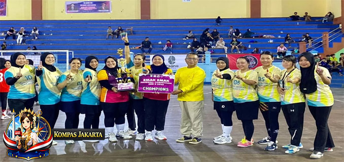 Olahraga Handball Semakin Jadi Olahraga Favorit Ibu-Ibu Sintang