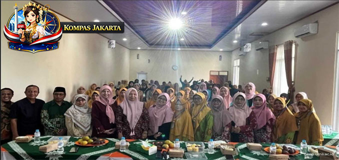 Pelatihan Ecoprint Mahasiswa Ilkom UMS Perkuat Ekonomi Kreatif Berkelanjutan